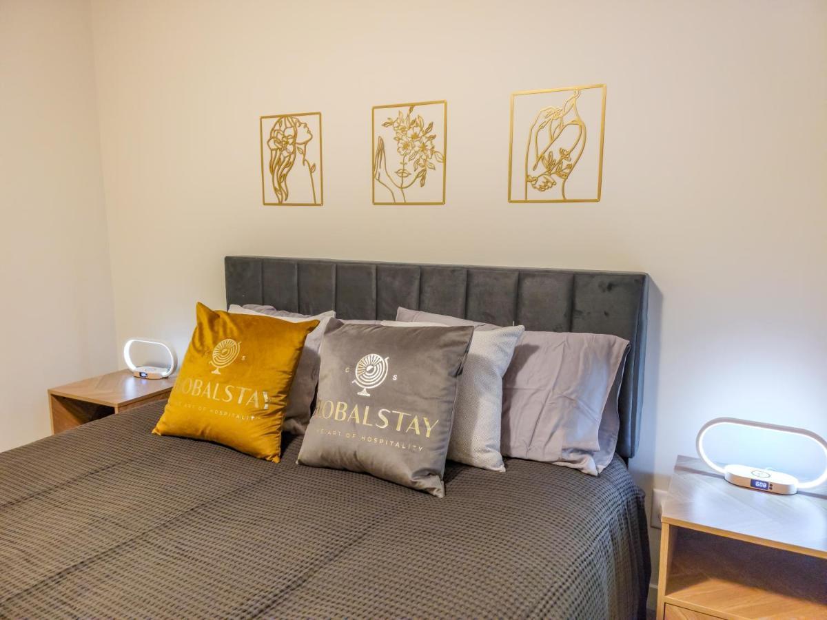 Globalstay New Apartments In Cranbrook Free Street Parking Калгари Экстерьер фото